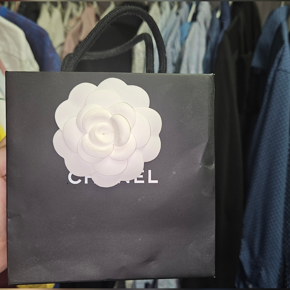 Chanel shopping bag